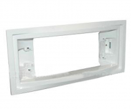 Legrand Рамка Белая для встроенного монтажа блоков аварийного освещения (61787)